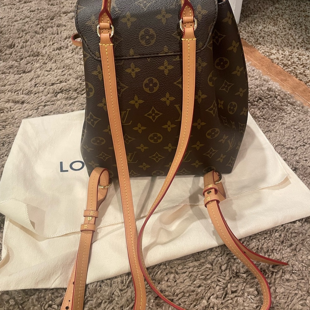 like new LV montsouris backpack like new condition!! no flaws